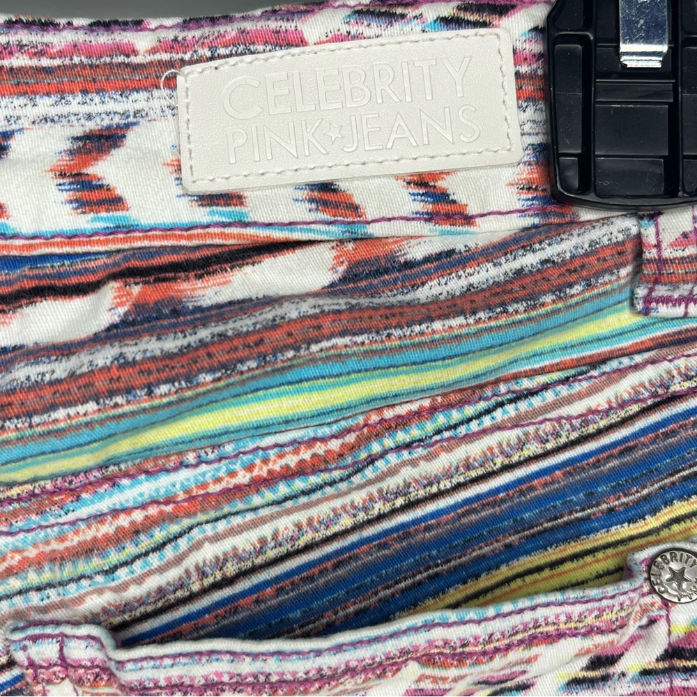 Pattern Shorts - Picture 6 of 6